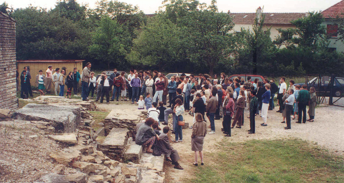 1990-009