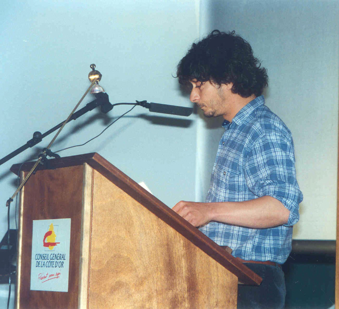 1996-033jpg