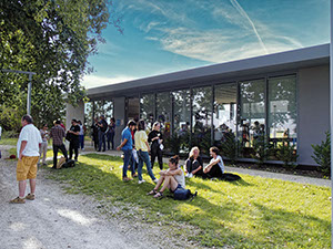 Auch_2021–067